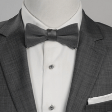 Load image into Gallery viewer, Silver Knot 5-Studs