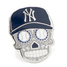 Load image into Gallery viewer, MLB New York Yankees Sugar Skull Lapel Pin