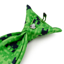 Load image into Gallery viewer, Minecraft Creeper Green Boy's Tie

