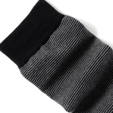 Load image into Gallery viewer, Ox &amp; Bull Patterned Sock Gift Set
